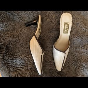 Linen/leather mules size 8